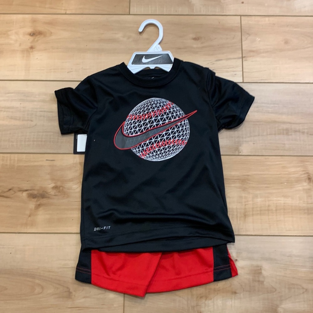 NWT Nike Outfit